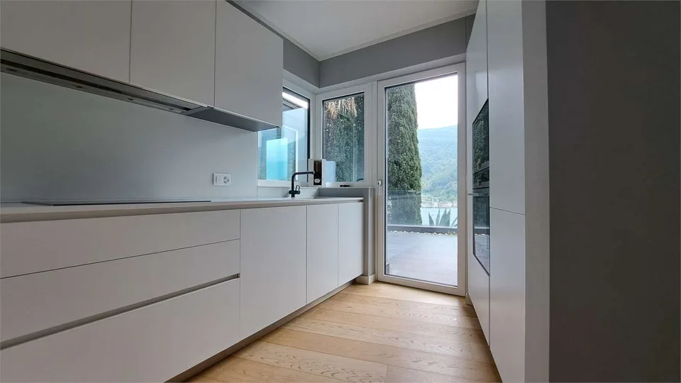 Villa moderna con vista lago a Vico Morcote