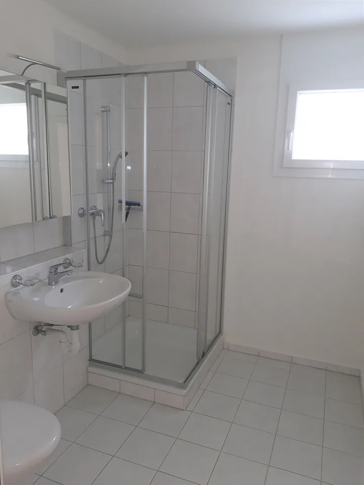 Spaziosa maisonette appartamento con giardino e due bagni