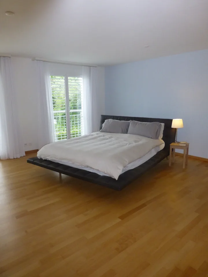 Spaziosa maisonette appartamento con giardino e due bagni