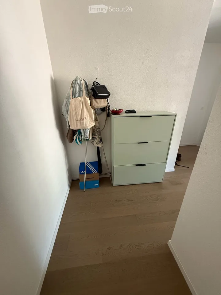 Bello appartamento di 2,5 locali a Vevey con balcone e posto auto