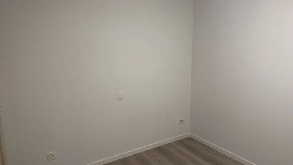 Available now - Cute 2.0 room apartment, freshly painted