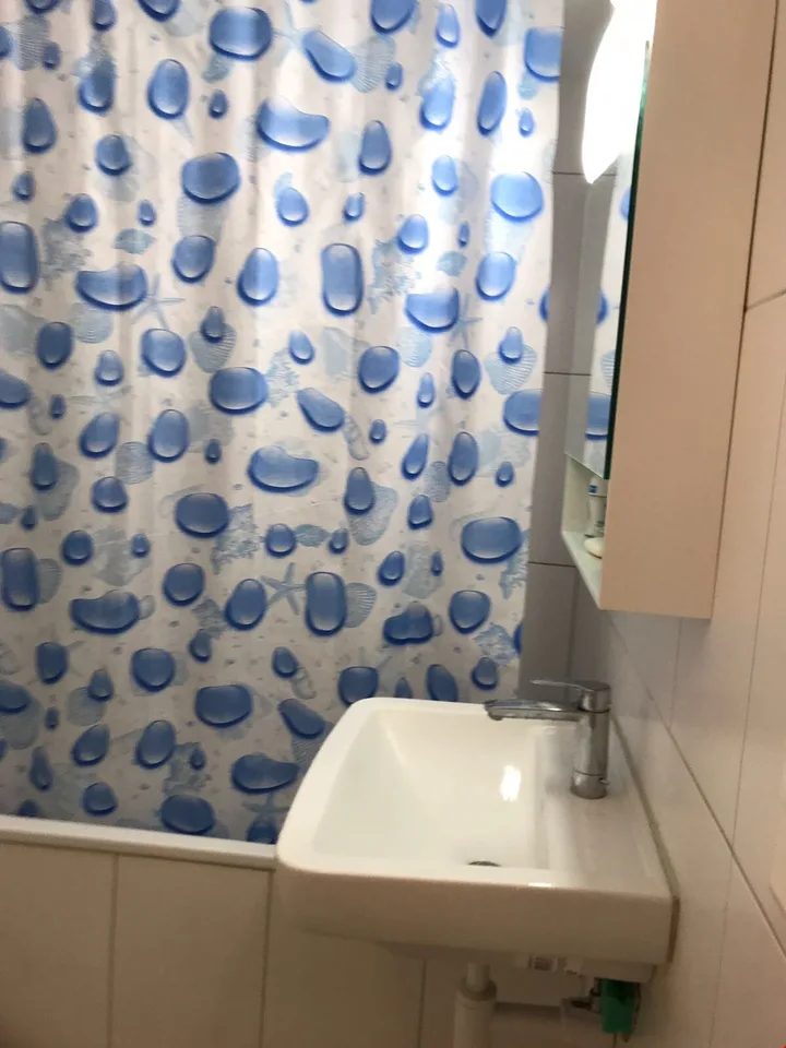 Available now - Cute 2.0 room apartment, freshly painted