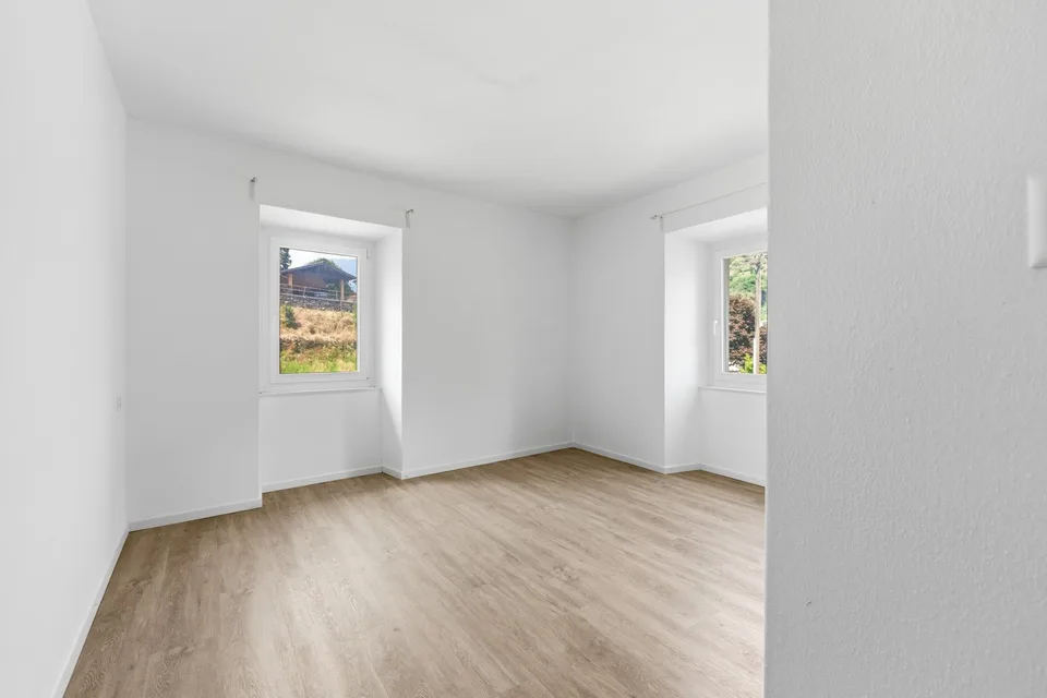 Interessante Investitionsmöglichkeit: Mietshaus mit 9 Einheiten – Foto 8 von 11