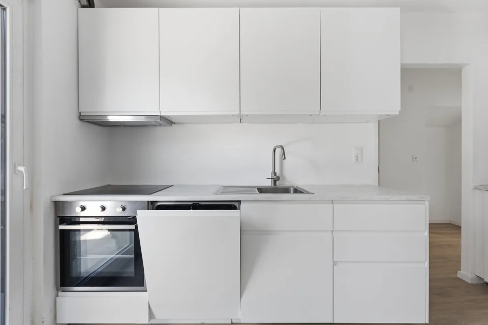 Interessante Investitionsmöglichkeit: Mietshaus mit 9 Einheiten – Foto 3 von 11