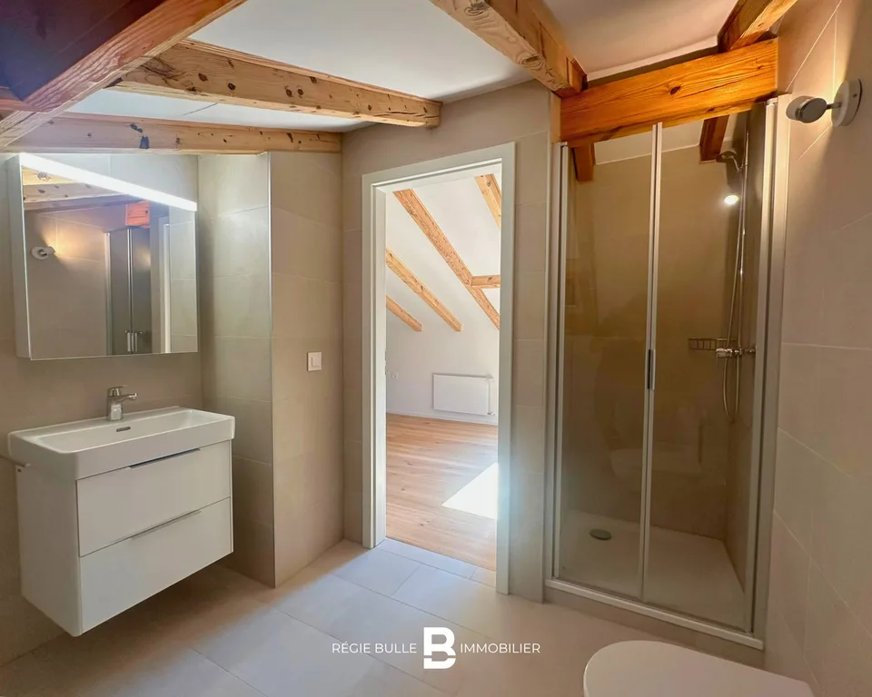 Le Bry - Magnifique villa rénovée avec superbe vue