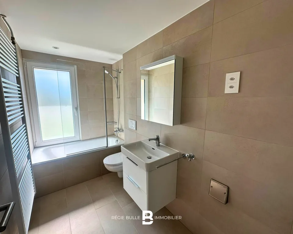 Le Bry - Magnifique villa rénovée avec superbe vue
