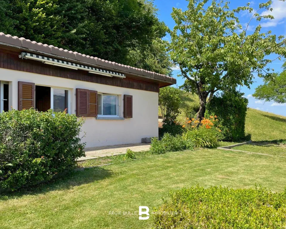 Le Bry - Magnifique villa rénovée avec superbe vue