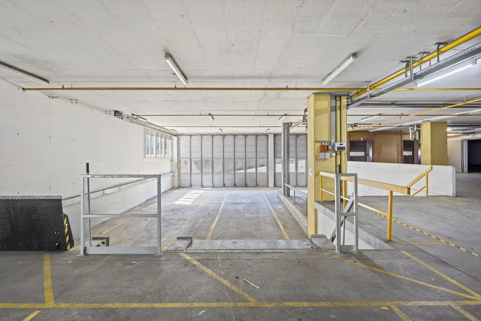 Werkstatt, Lager und Büro vereint unter einem Dach – Foto 8 von 13