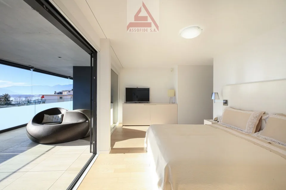 Lussuoso attico duplex / Luxuriöse Attika-Duplex-Wohnung – Foto 10 von 13