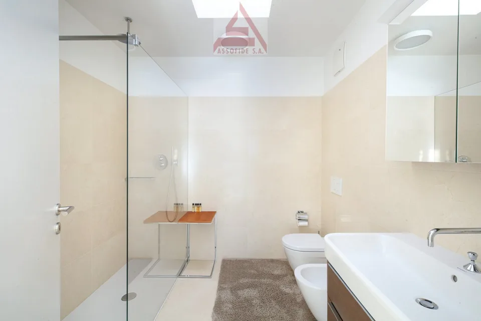Lussuoso attico duplex / Luxuriöse Attika-Duplex-Wohnung – Foto 8 von 13