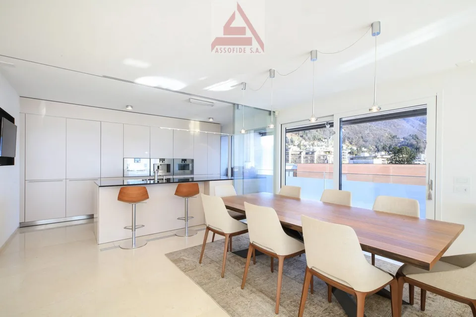 Lussuoso attico duplex / Luxuriöse Attika-Duplex-Wohnung – Foto 4 von 13