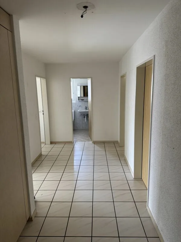 Bel appartement de 3.5 pièces au rez-de-chaussée avec coin salon