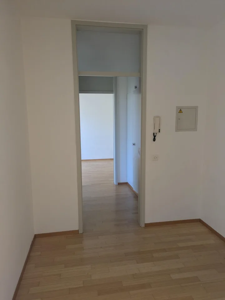 Miete helles 2.5-Zimmer-Wohnung in der Via Monte Carmen – Foto 5 von 8