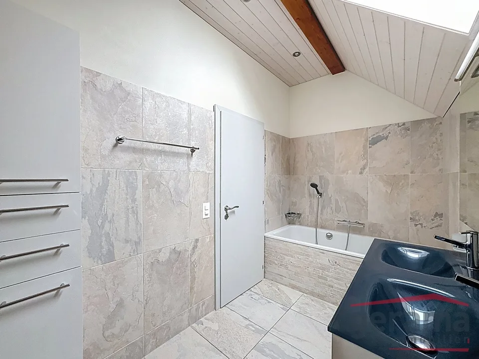 Très bel appartement 3.5 pièces au 1er à Ponthaux
