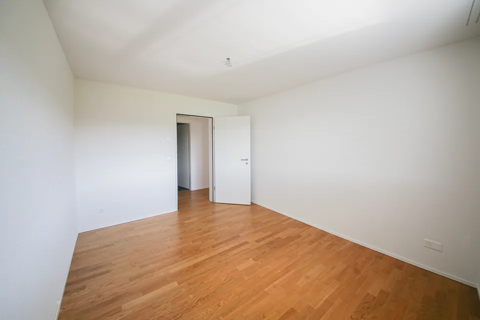 HELLE 3.5 Zimmer-Wohnungen mit GROSSZÜGIGEM Balkon zu vermieten