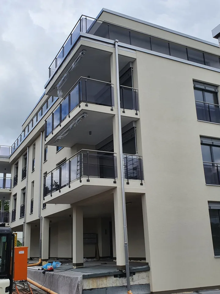 Appartamento moderno con standard elevati, vista sulle Alpi e balcone soleggiato a Boswil