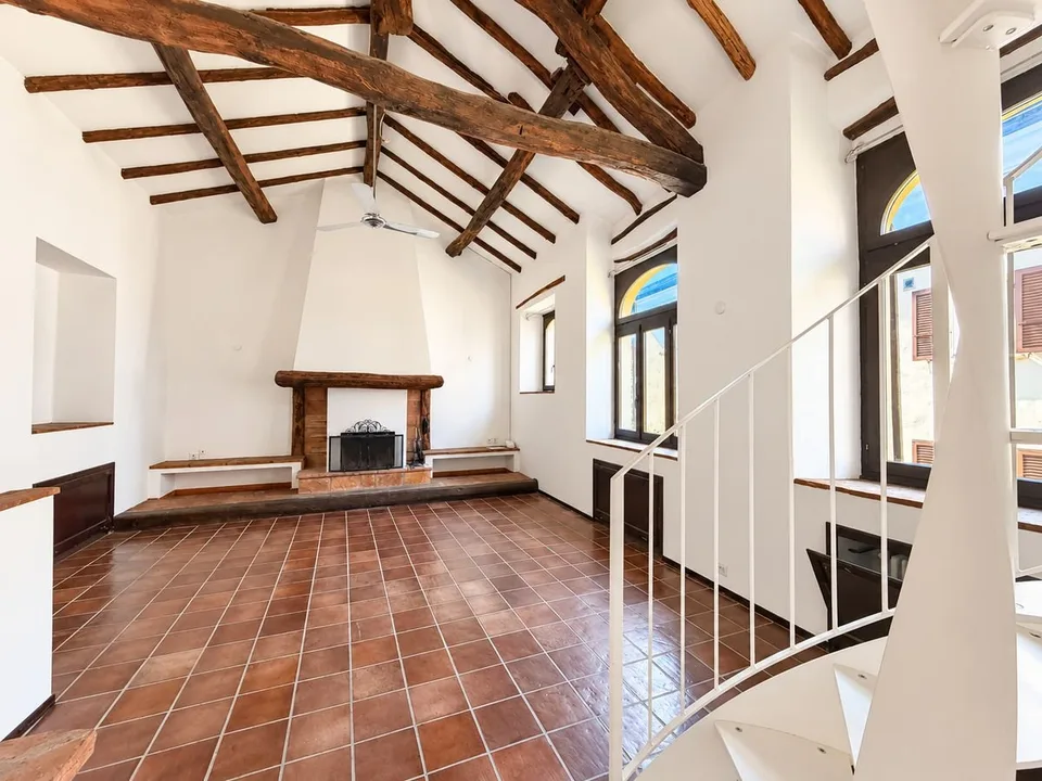 Cureglia_ Einzelhaus mit 2.5 Zimmern im Dorfkern