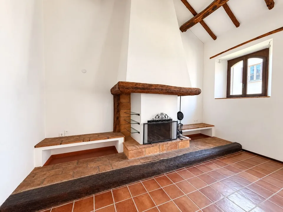 Cureglia_ Einzelhaus mit 2.5 Zimmern im Dorfkern