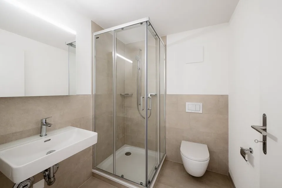 Appartamento mansardato moderno 2 locali nel Lädelizentrum Heimberg