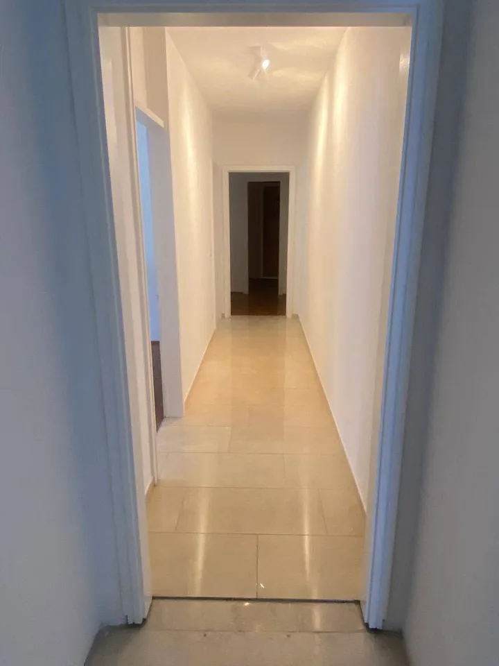 Lugano Centro: camera in appartamento condiviso. Vista lago – foto 5 di 7