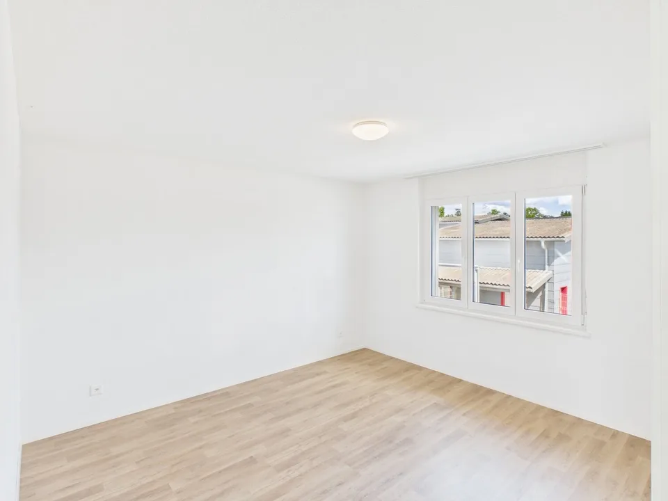 Appartamento moderno 3.5 locali a Fulenbach | 22 m² balcone | accessibile alle sedie a rotelle & di alta qualità