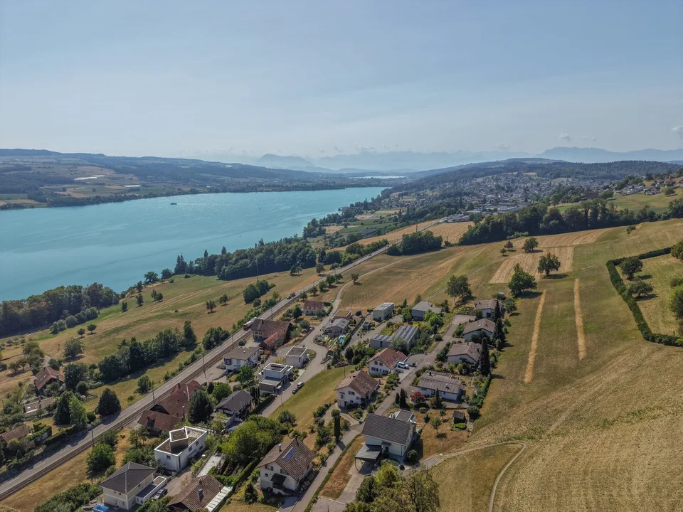 Vista lac e montagna da sogno, in una posizione di collina molto ambita – foto 3 di 13