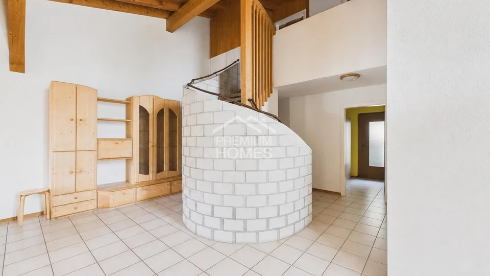 Family paradise on multiple floors – photo 6 of 25