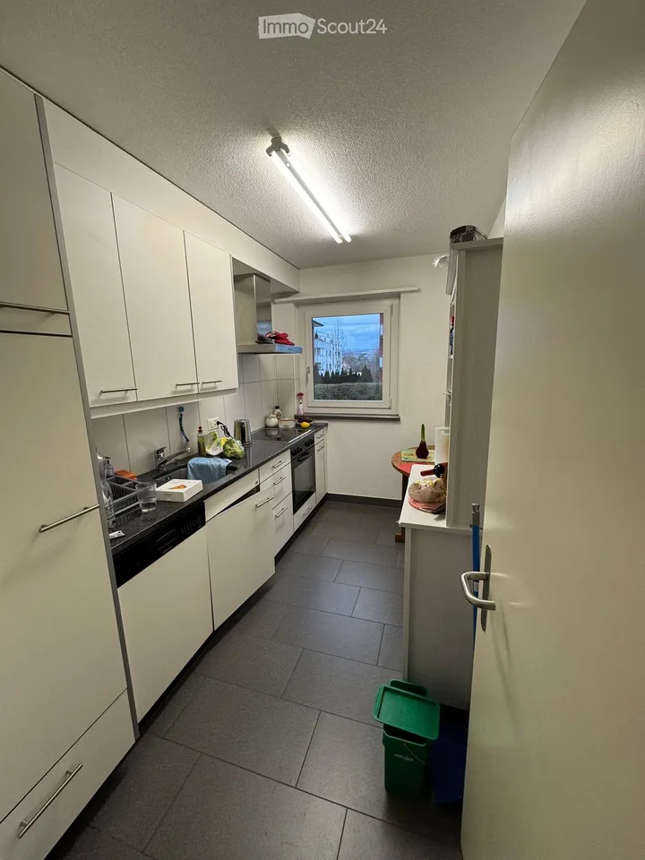 Nachmieter: Helle 3.5-Zi-Wohnung, 7 Min. zum Bahnhof Murten