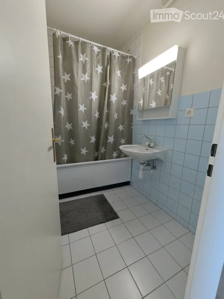 Urgente - Appartamento 3 locali a Châtelaine con parcheggio interno