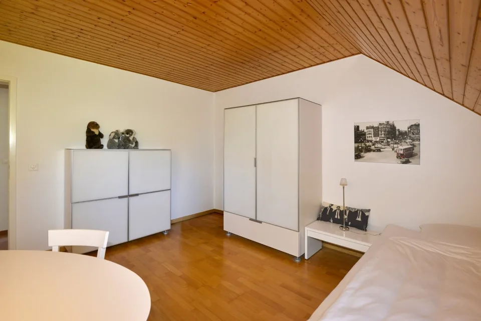 Prächtige und geräumige 7,5-Zimmer-Villa mit Pool – Foto 15 von 20