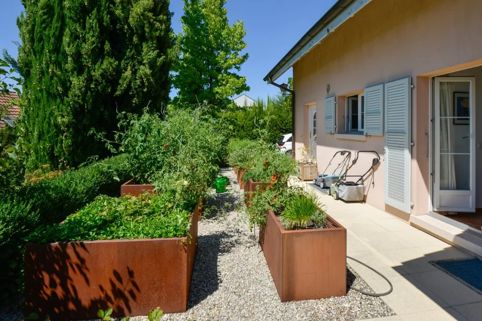 Prächtige und geräumige 7,5-Zimmer-Villa mit Pool – Foto 6 von 20