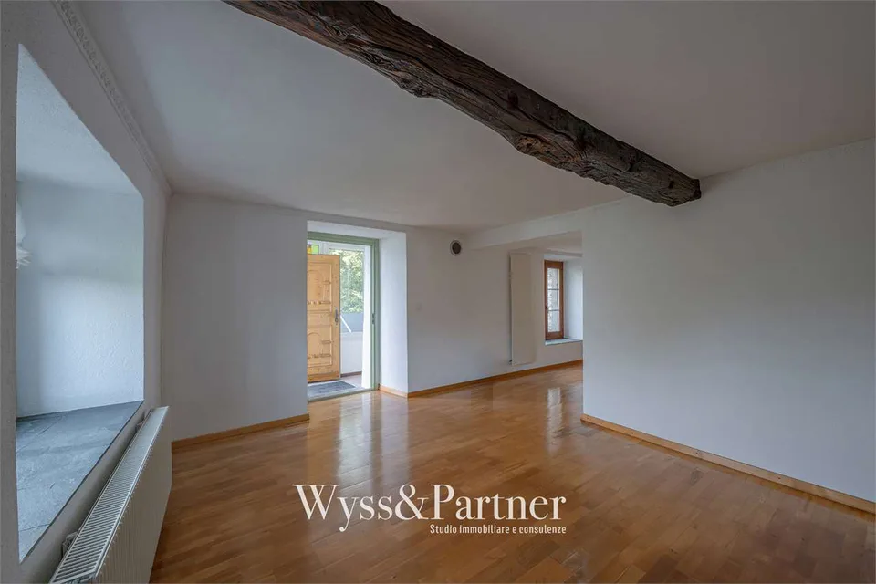 Brè above Lugano - Spacious 4.5-room duplex with garden – photo 3 of 13