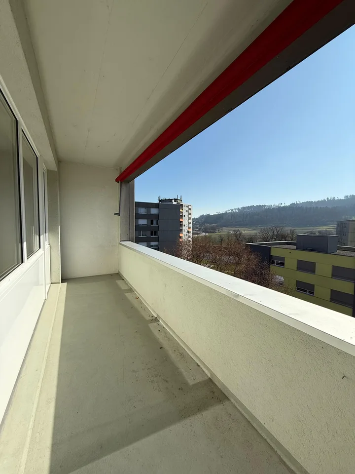 Sanierte 3-Zimmerwohnung im 4. Stock mit Balkon – Foto 9 von 10