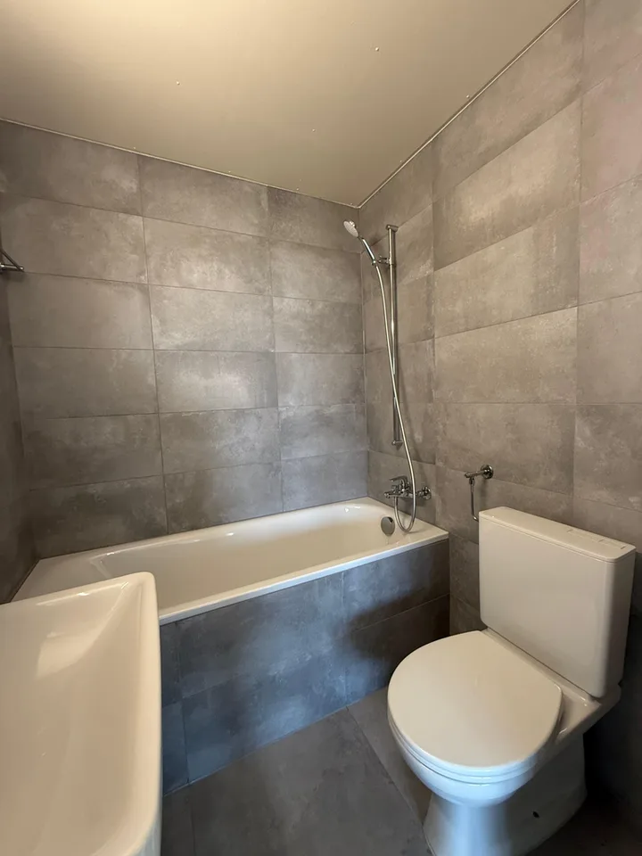 Sanierte 3-Zimmerwohnung im 4. Stock mit Balkon – Foto 8 von 10