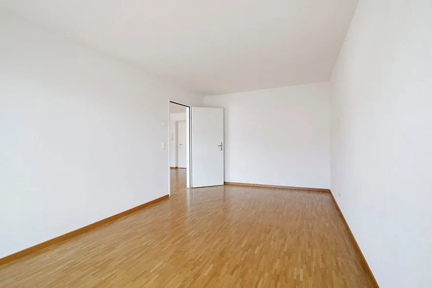 Zentral wohnen mit grossem Balkon!