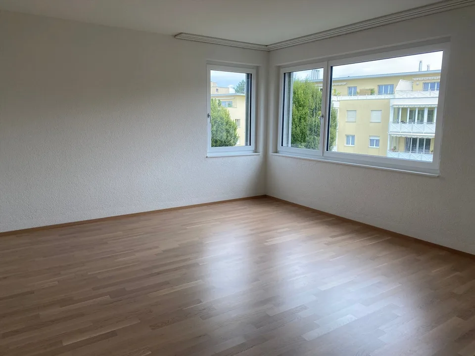 An Apartment to Fall in Love With!
