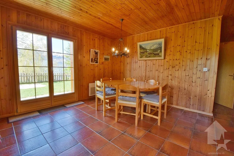 Magnifique chalet à la montagne avec une vue splendide et panoramique – photo 5 sur 13