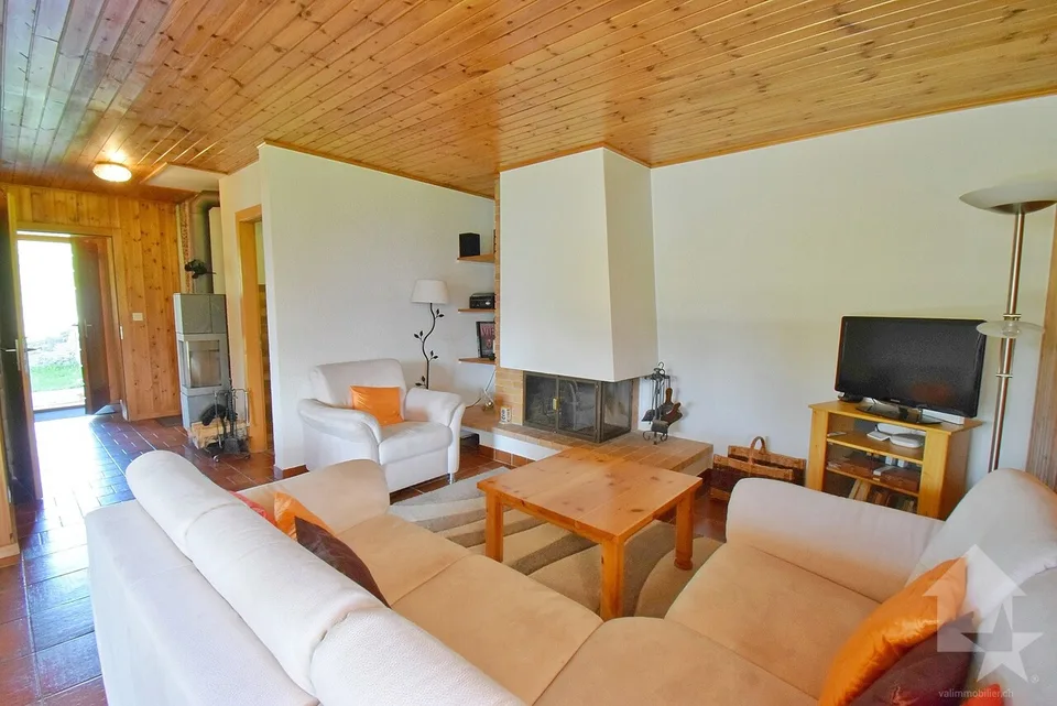 Magnifique chalet à la montagne avec une vue splendide et panoramique – photo 10 sur 13