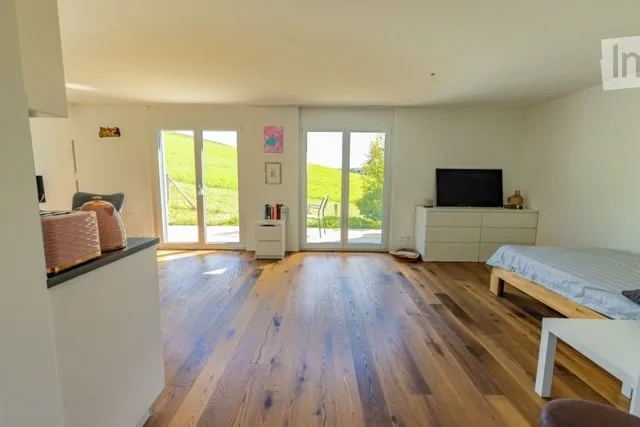 3.5-Zimmer-Attika mit Weitblick – 100 m² Terrasse & Studio – Foto 15 von 17