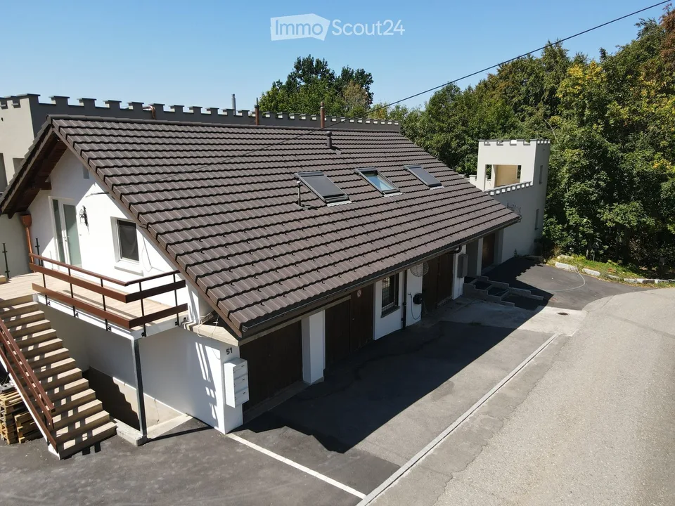 Burg Fehren cerca nuovi coinquilini per il suo appartamento mansardato rustico di 2 camere – foto 2 di 16