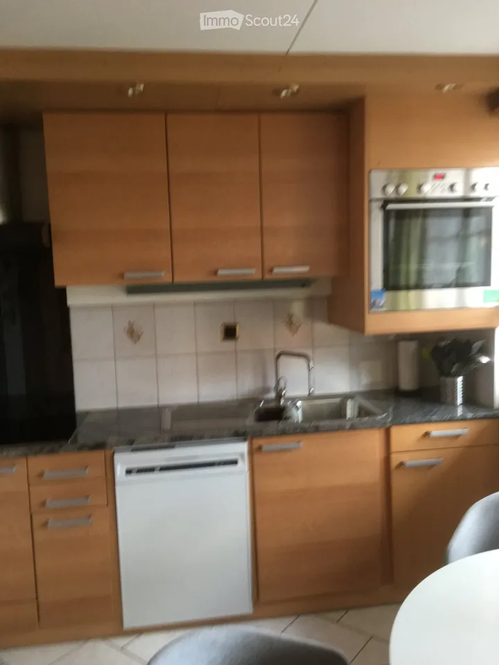 Chambre simple ou double meublée à louer