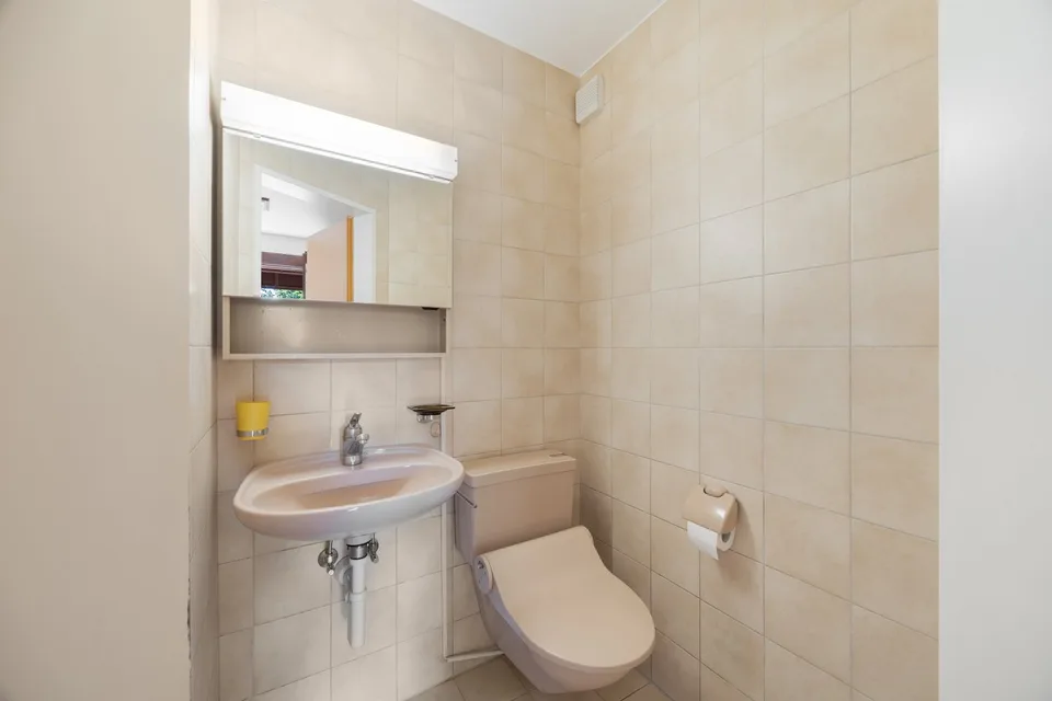 Appartamento a maisonnette 5½ locali con 120m2 di quota di terreno e giardino frontale 32m2 – foto 11 di 18