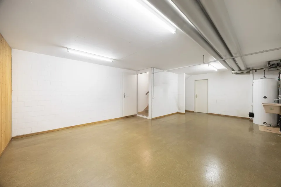 Appartamento a maisonnette 5½ locali con 120m2 di quota di terreno e giardino frontale 32m2 – foto 16 di 18