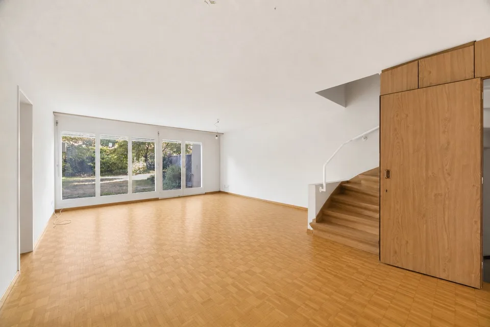 Appartamento a maisonnette 5½ locali con 120m2 di quota di terreno e giardino frontale 32m2 – foto 5 di 18