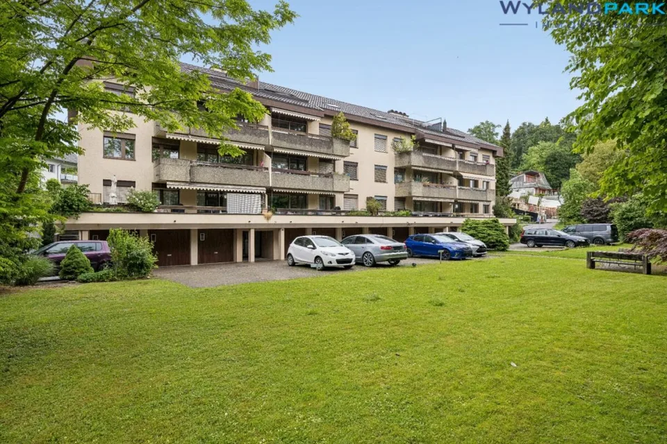 Appartamento ristrutturato 4.0 locali con ampio balcone in posizione centrale (1° piano) Copia