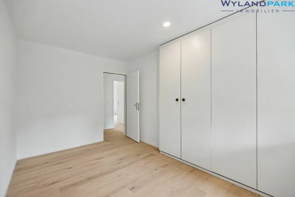 Appartamento ristrutturato 4.0 locali con ampio balcone in posizione centrale (1° piano) Copia
