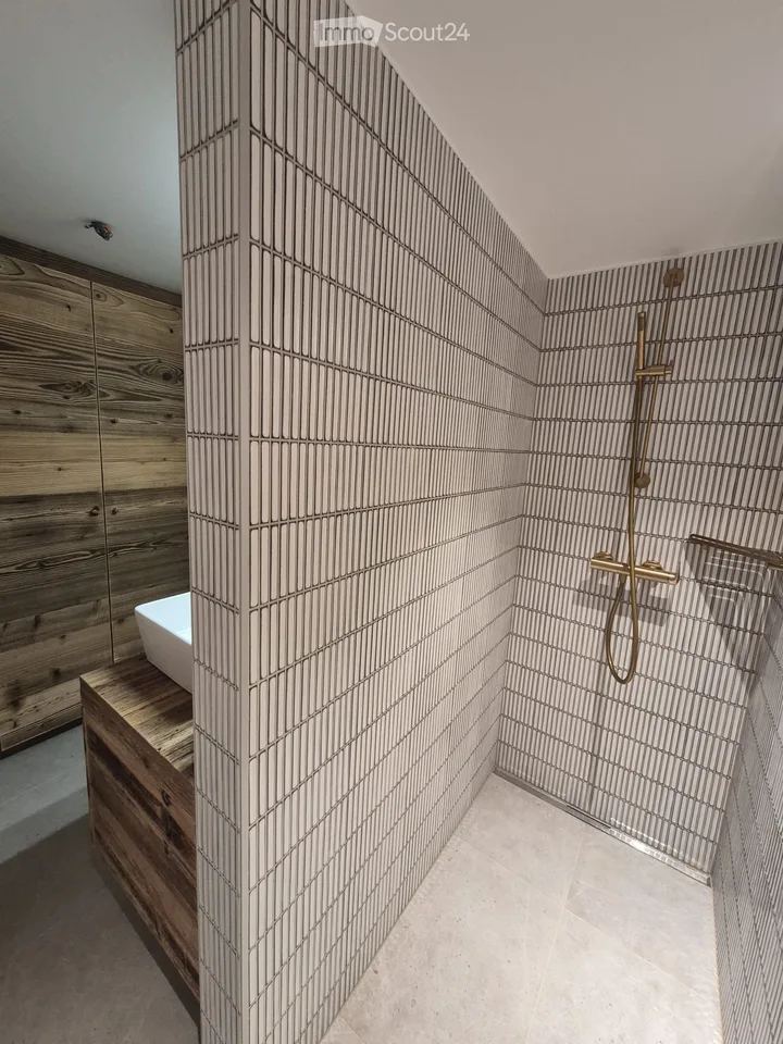 Charmant duplex d'architecte de 115 m2 à Gumefens, dans une ferme du 18ème siècle totalement rénovée