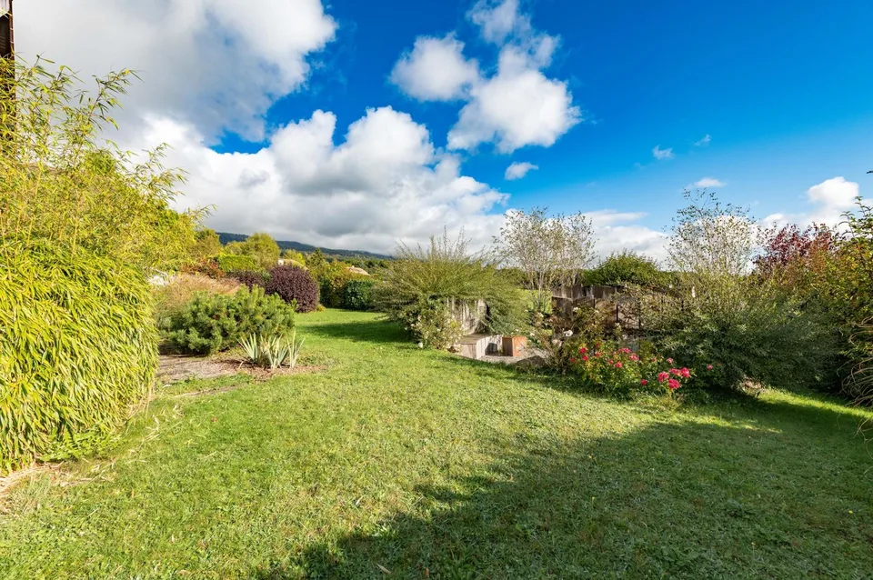 Villa a schiera di 5.5 locali, giardino bellamente sistemato – foto 4 di 13