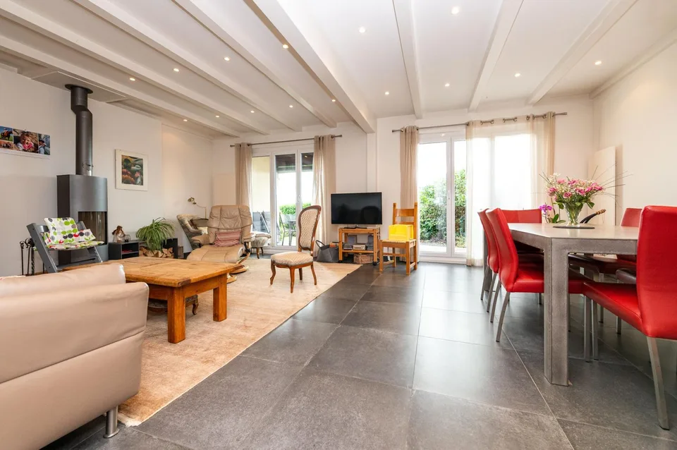 Villa a schiera di 5.5 locali, giardino bellamente sistemato – foto 6 di 13