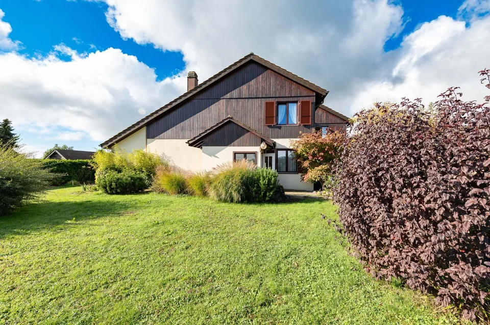 Villa a schiera di 5.5 locali, giardino bellamente sistemato – foto 2 di 13